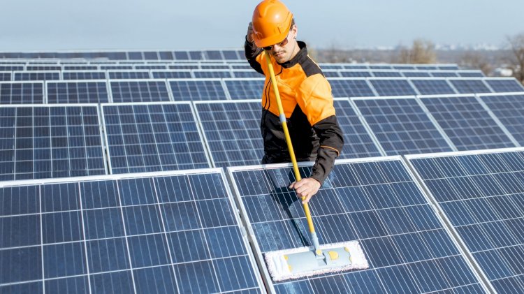 8 Reasons Why Solar Panels Need To Be Cleaned Regularly